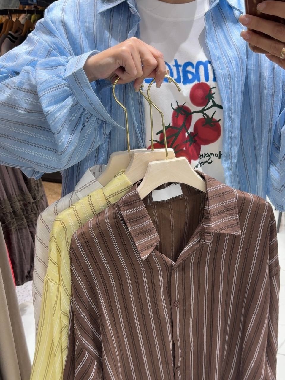 хлопковая рубашка в полоску оверсайз cosmo brand,рубашка в полоску оверсайз,одежда стильная,рубашка в полоску