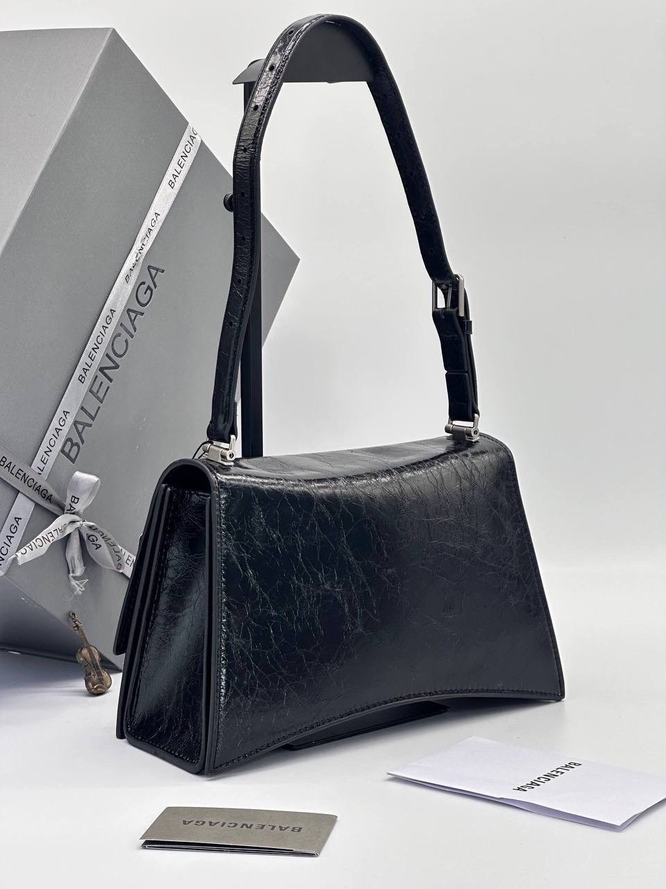 сумка balenciaga,balenciaga сумка на плечо,сумка,женская сумка,сумка женская balenciaga