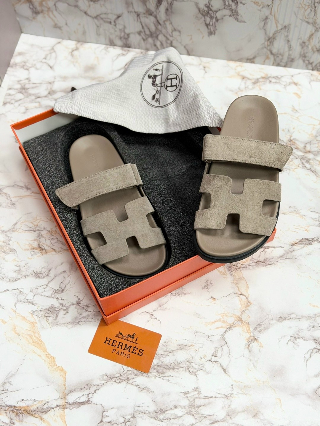 шлепанцы hermes,сандалии hermes,шлепки эрмес,тапочки hermes,шлепки гермес женские