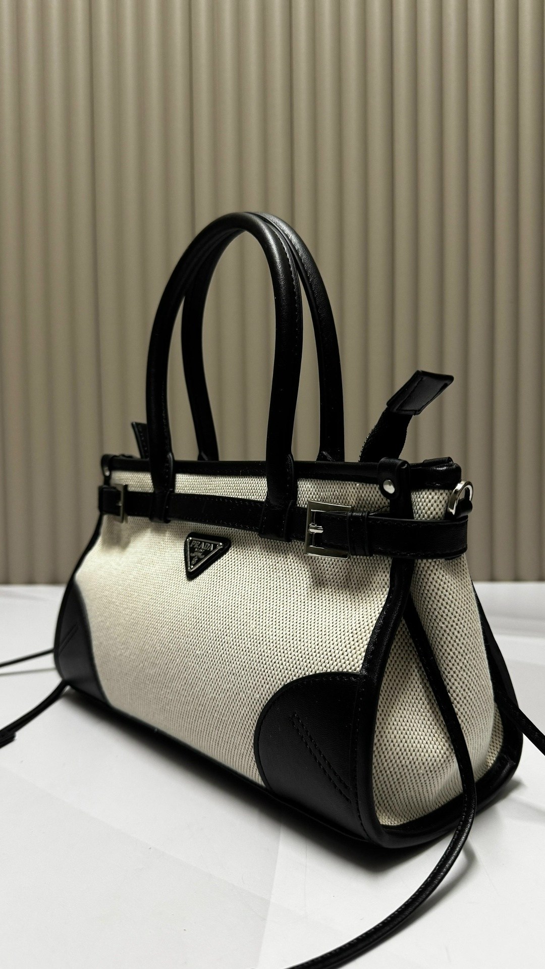 сумка prada,прада сумка,женская сумка prada,сумки багет,сумка