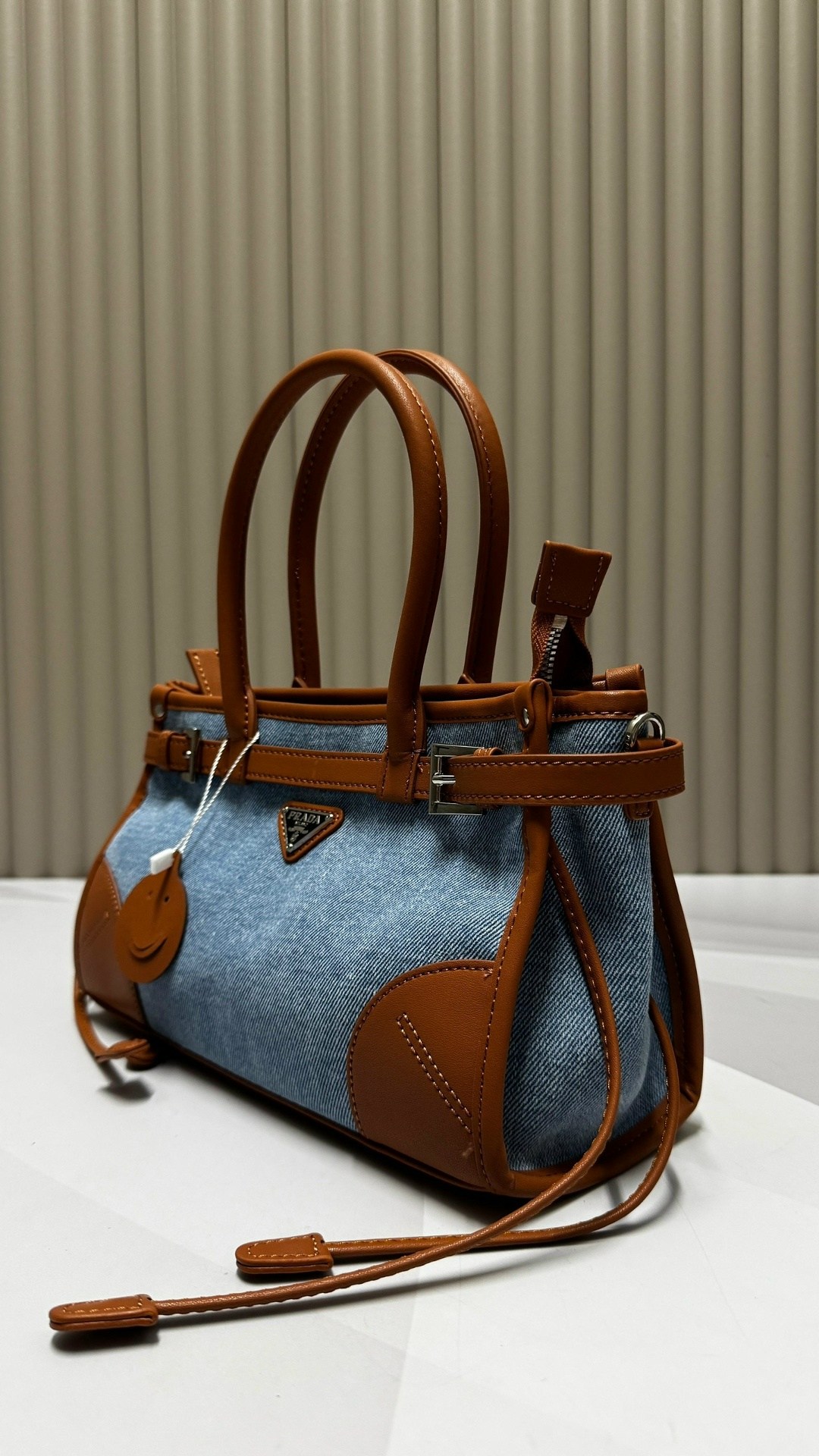 сумка prada,прада сумка,женская сумка prada,сумки багет,сумка