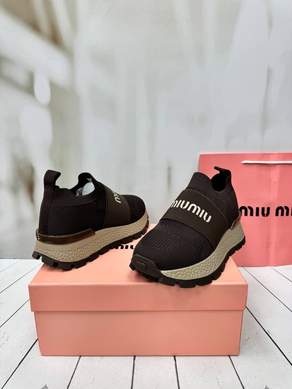 ,miu miu кроссовки,женские кроссовки miu miu, женская,кроссовки женскиe