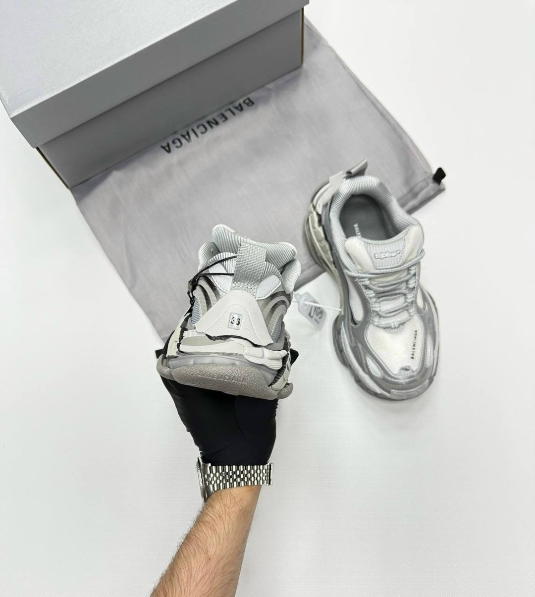 кроссовки balenciaga женские,кроссовки 3xl sneaker массивные на шнуровке balenciaga,кроссовки balenciaga,кроссовки баленсиага женские оригинал,кроссовки женские баленсиага
