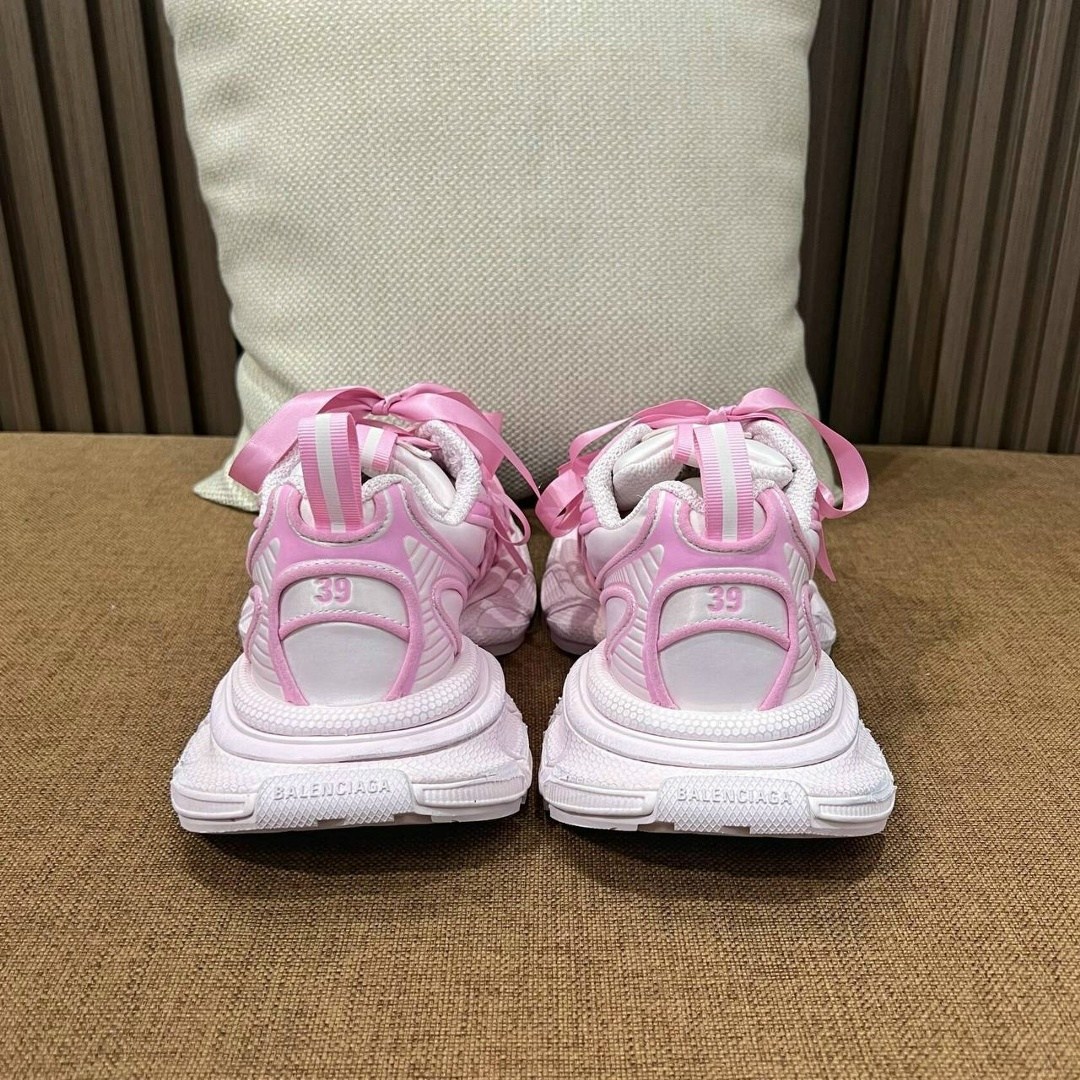 баленсиага кроссовки розовые,кроссовки balenciaga,женские кроссовки balenciaga track trainer pink,розовые кроссовки,женские кроссовки