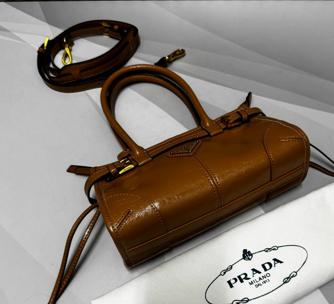 сумки,сумки прада,женская сумка prada,модная сумка,модная женская сумка