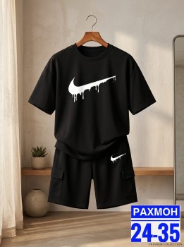 Костюм