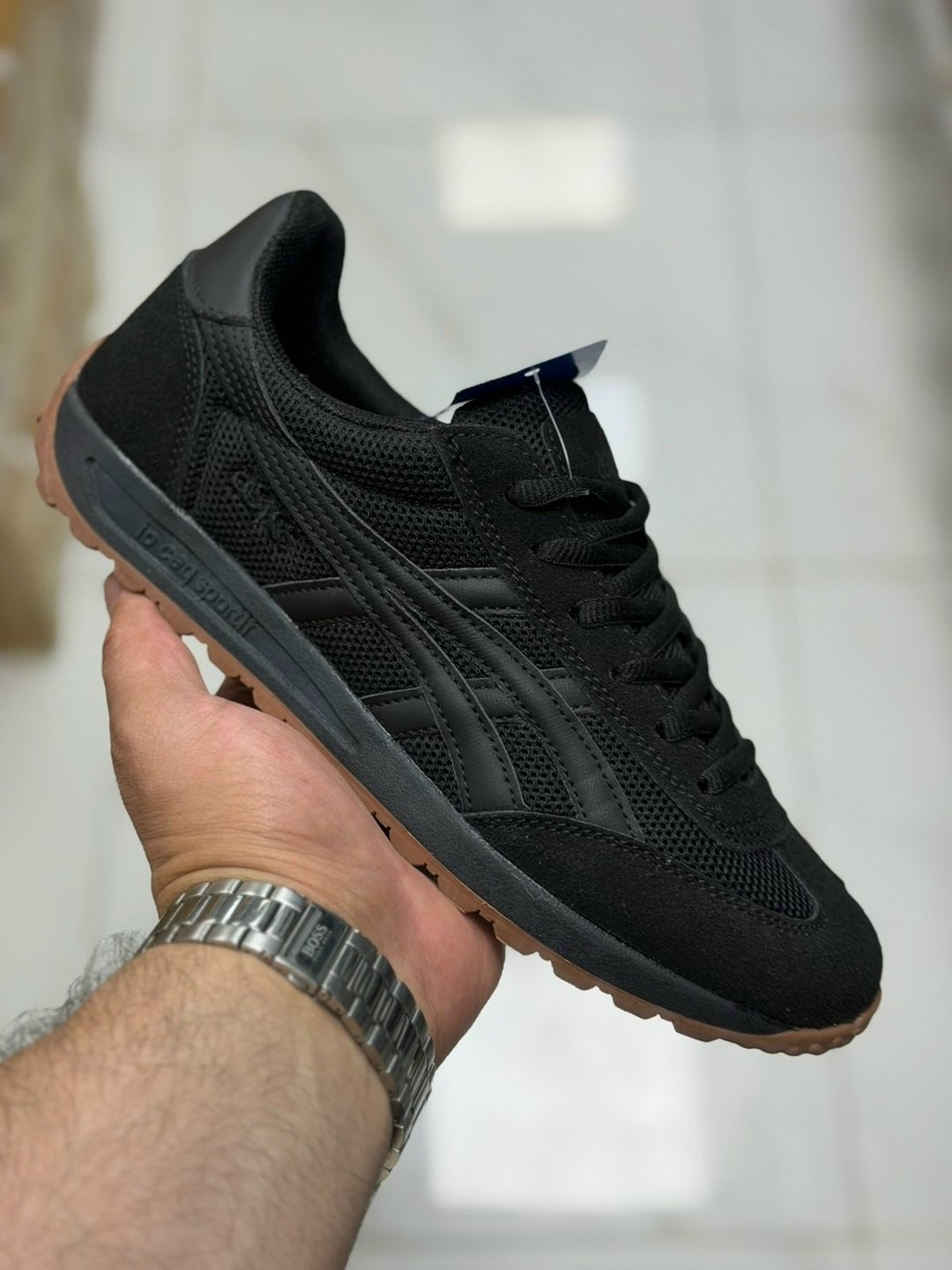 ,кроссовки asics tiger runner,кроссовки мужские asics,asics onitsuka tiger,мужской кроссовки