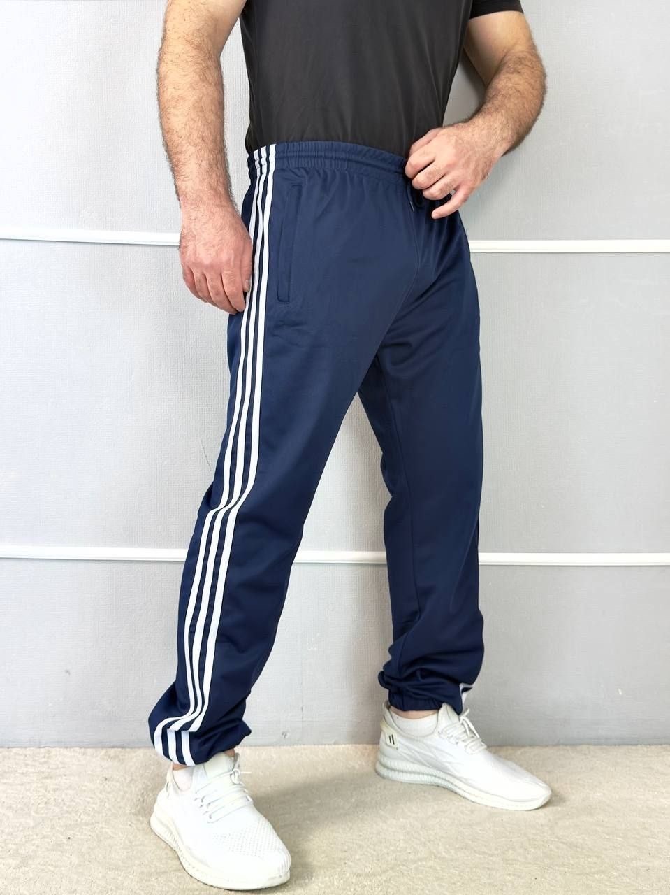мужские спортивные брюки,брюки спортивные,брюки спортивные adidas мужские,мужские спортивные штаны,мужские спортивные штаны adidas
