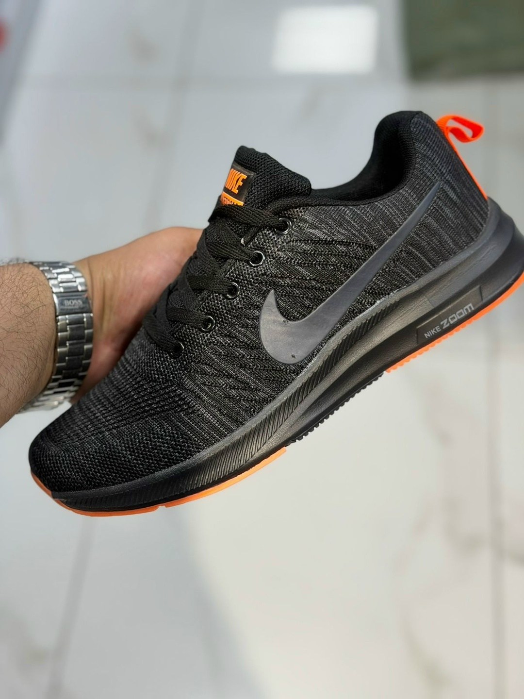 кроссовки nike,кроссовки nike мужские,кроссовки с оранжевой подошвой,мужские кроссовки найк,кроссовки