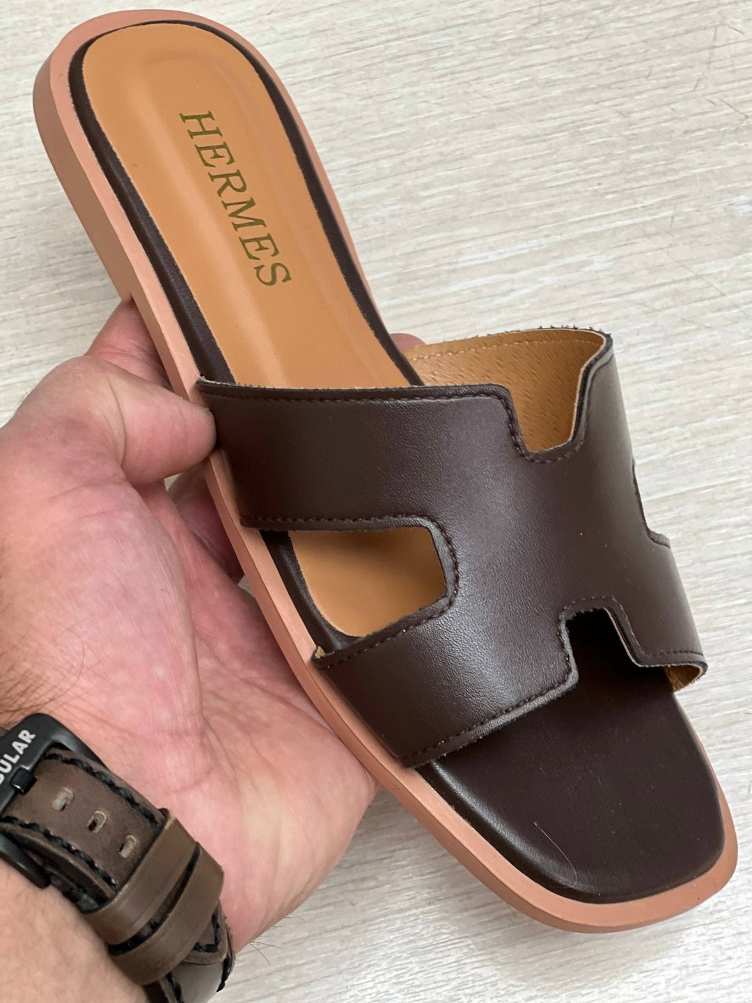 ,шлепанцы женские,hermes шлепки женские,шлепки гермес женские,модные шлепанцы