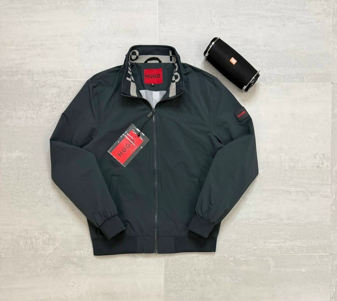 hugo boss куртка,мужская куртка hugo boss,hugo boss куртка демисезонная,бомбер хуго босс мужской,мужская ветровка hugo boss чёрного цвета
