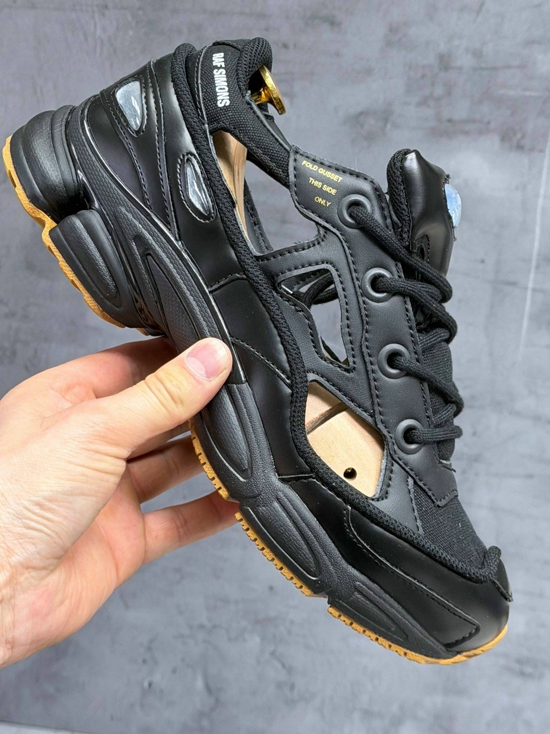 adidas raf simons ozweego,adidas raf simons ozweego 3,adidas raf simons x ozweego 3 black corn bb6741,кроссовки adidas raf simons x ozweego 3 black corn черный,адидас раф симонс озвиго 2