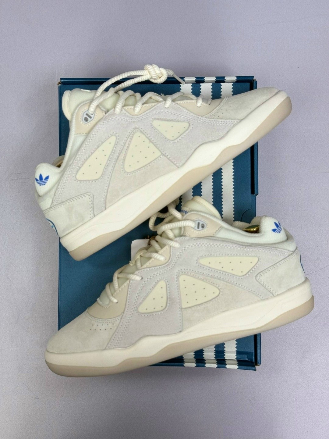 кроссовки,кроссовки adidas,кроссовки adidas original,бежевые кроссовки,высокие кроссовки