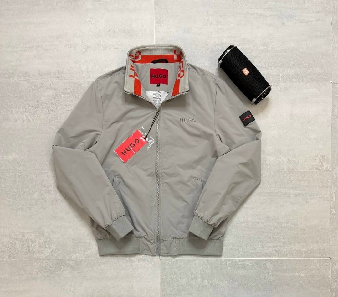 hugo boss куртка,мужская куртка hugo boss,hugo boss куртка демисезонная,бомбер хуго босс мужской,мужская ветровка hugo boss чёрного цвета