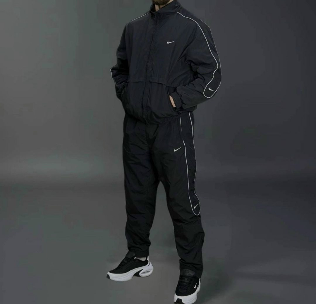 спортивный костюм nike,спортивный костюм плащевка мужской,спортивный костюм nike мужской плащевка,костюм nike из плащевого, водоотталкивающего материала в стиле 90-х,спортивный костюм