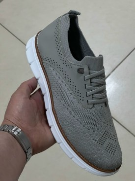 Кроссовки