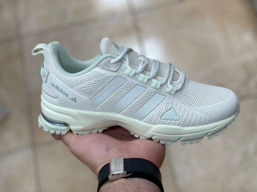 кроссовки adidas,кроссовки adidas marathon,кроссовки женские adidas,адидас марафон кроссовки,климакул адидас 2005 кроссовки