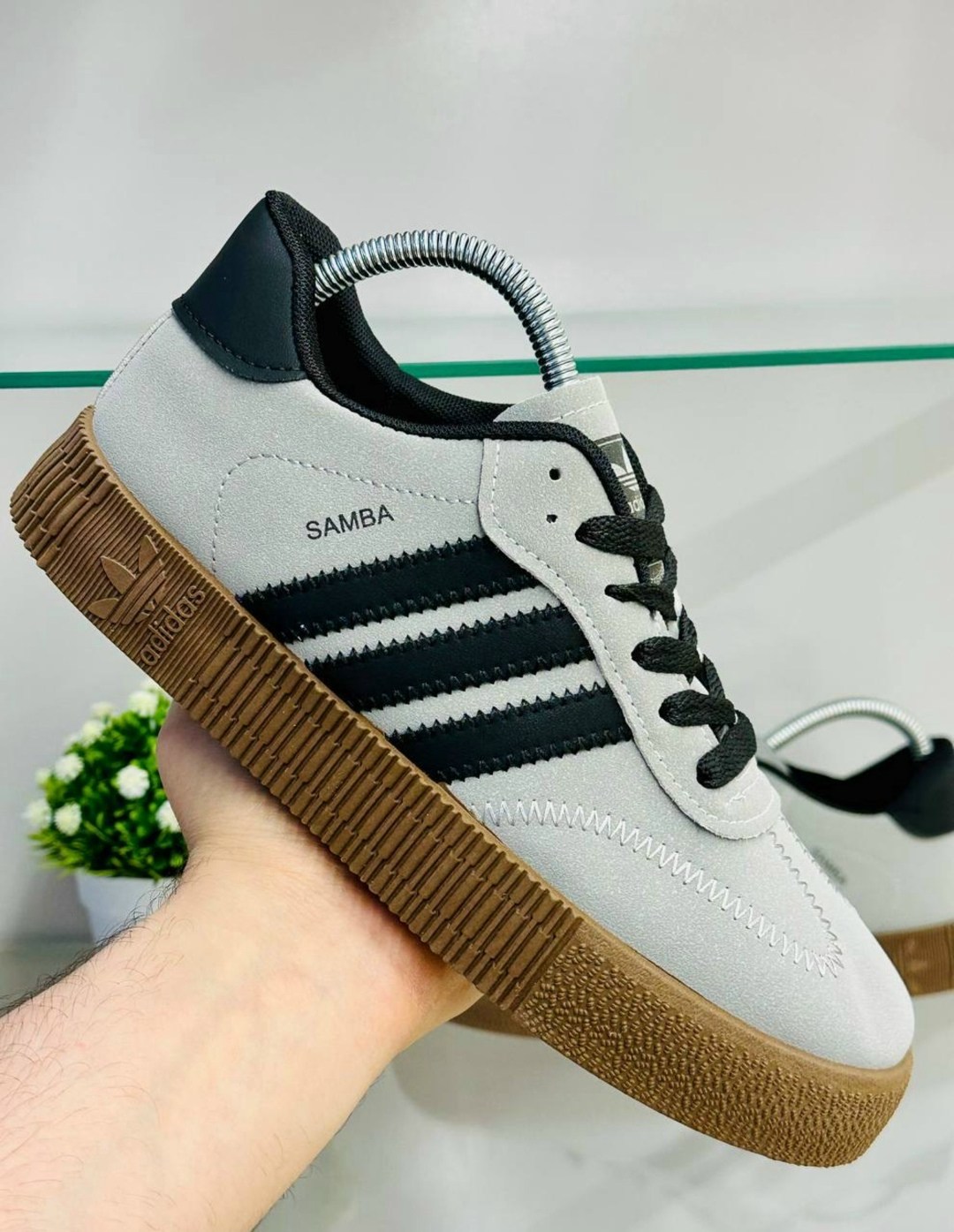 женская,,sambarose w adidas,кеды кожа,