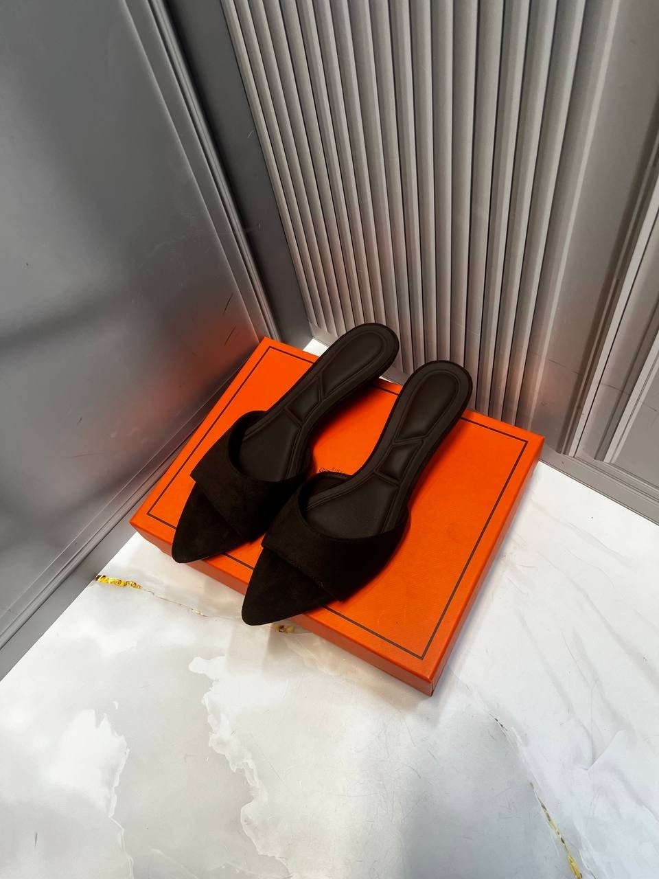,замшевые босоножки,босоножки hermes, женская,мюли женские