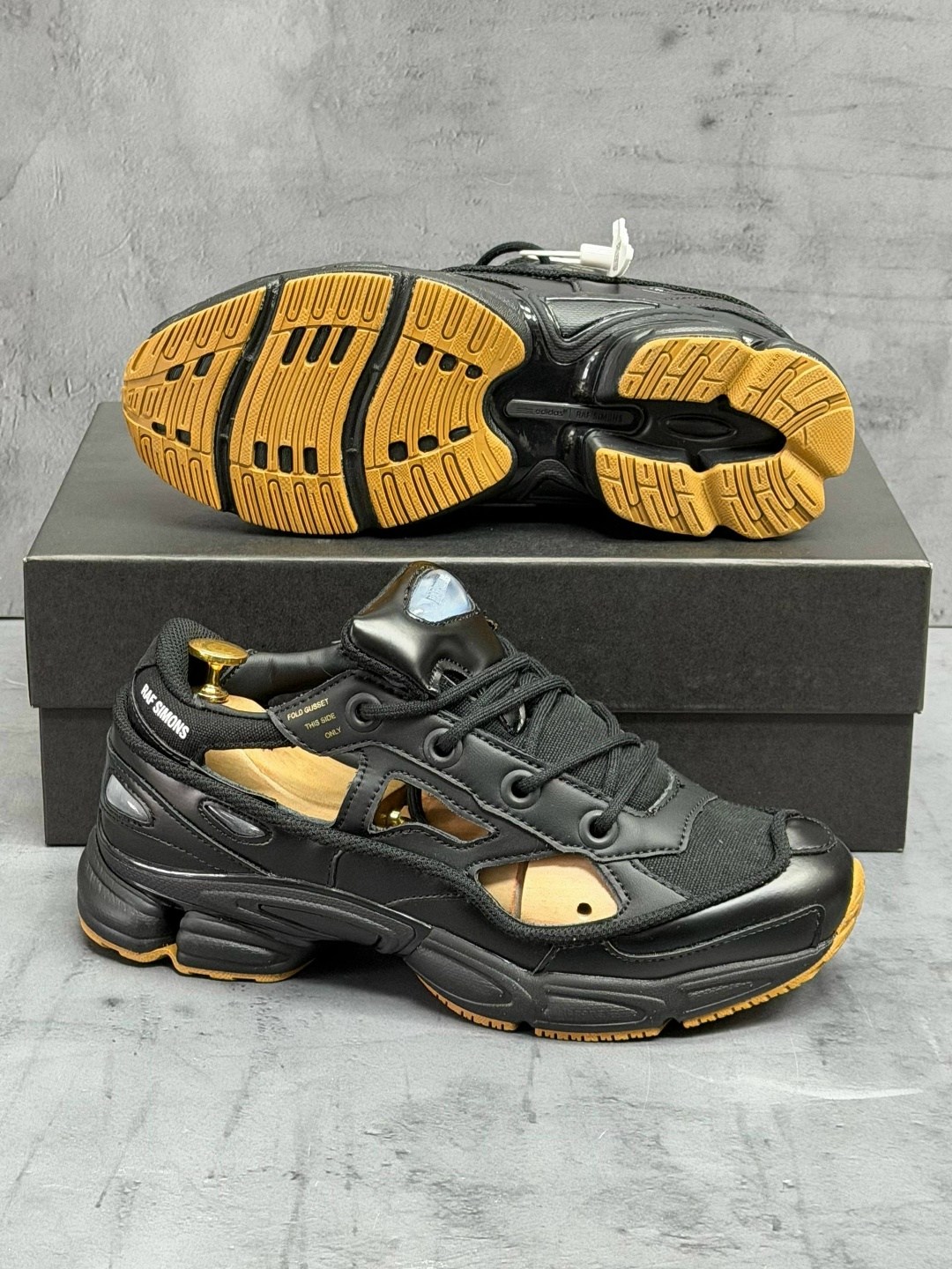adidas raf simons ozweego,adidas raf simons ozweego 3,adidas raf simons x ozweego 3 black corn bb6741,кроссовки adidas raf simons x ozweego 3 black corn черный,адидас раф симонс озвиго 2