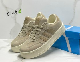 Кроссовки