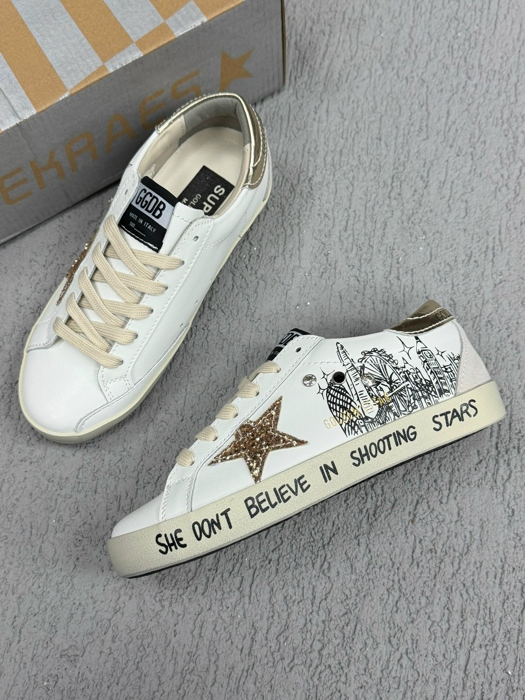 ,кроссовки golden goose,super star leather sneakers in white golden goose,кеды golden goose,повседневная