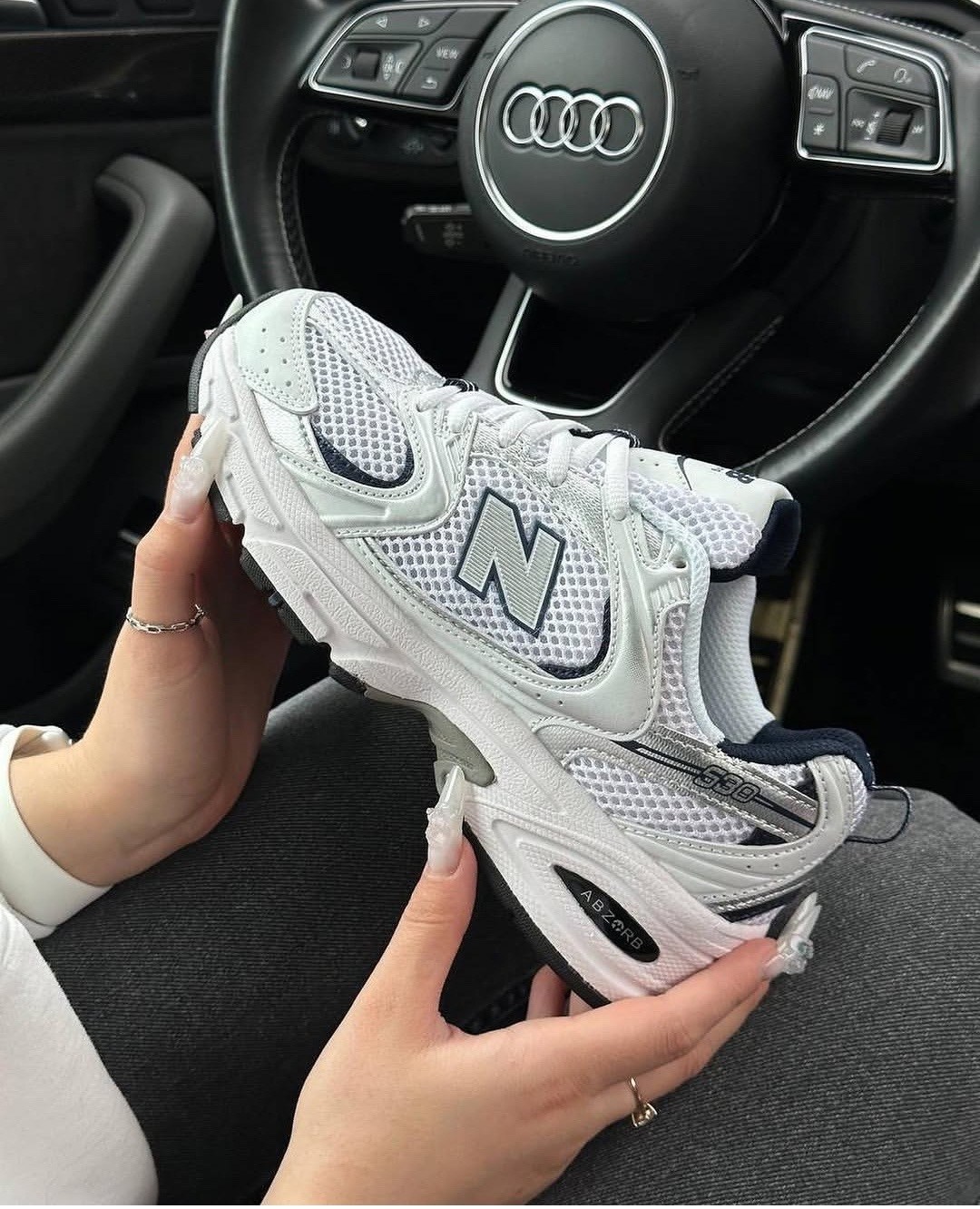кроссовки new balance 530,женские кроссовки new balance,кроссовки new balance 530 white silver,кроссовки new balance 530 white silver navy,new balance 530 white silver