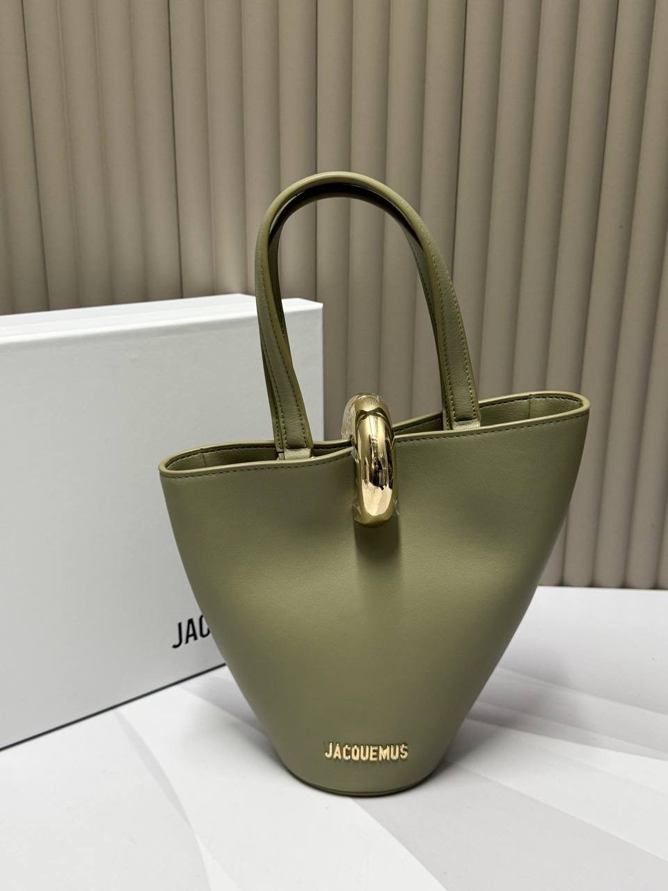 сумка jacquemus,сумка ведро,кожаная сумка-тоут jacquemus le petit bambola черный,сумка,сумки женская