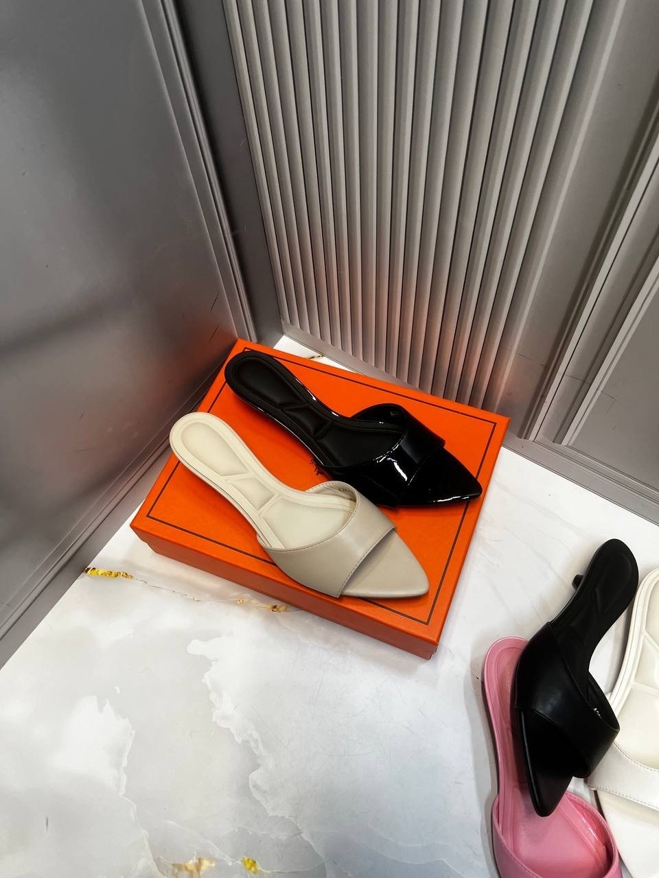 ,замшевые босоножки,босоножки hermes, женская,мюли женские