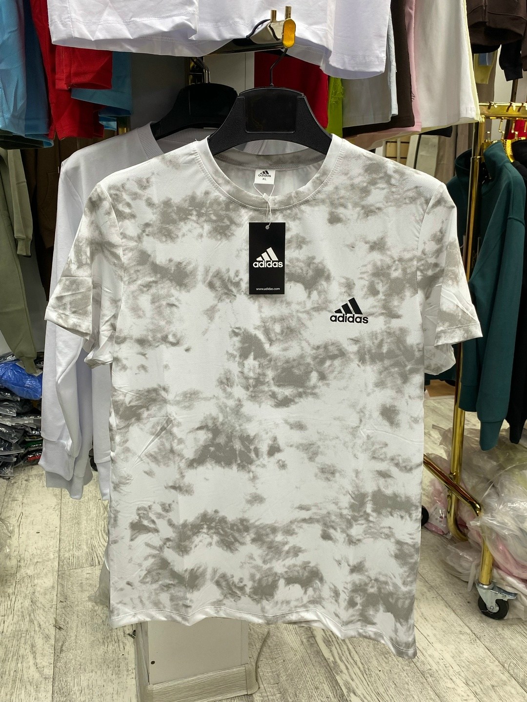 футболка мужская adidas,футболка спортивная adidas,adidas футболка спортивная feelstrcamo tee,мужские майки adidas,adidas футболка