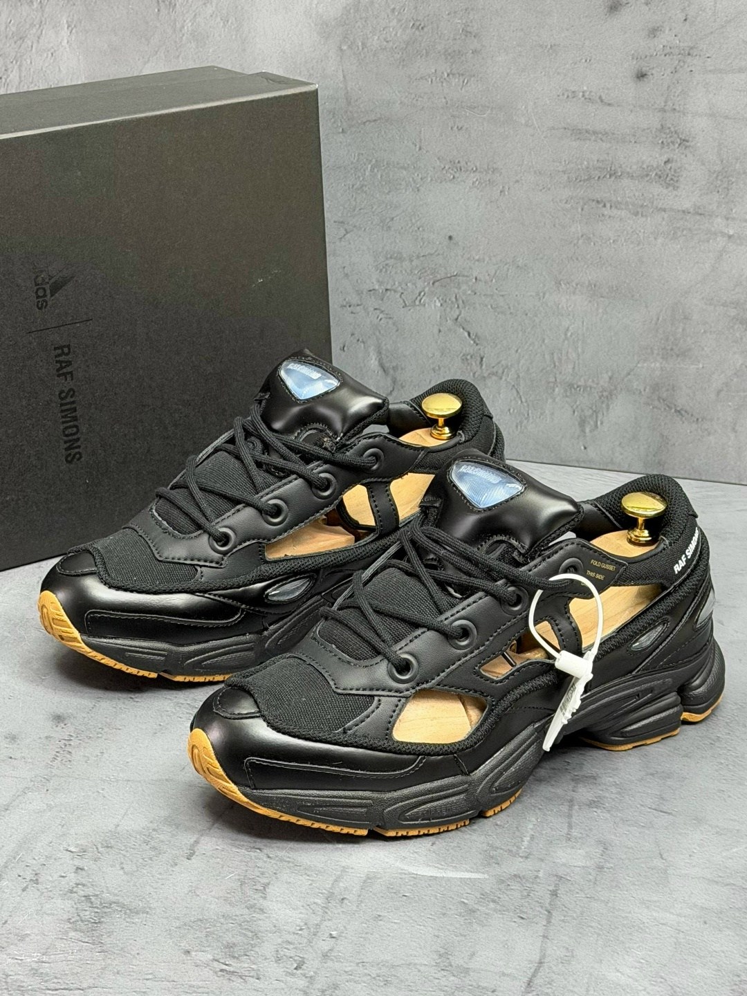 adidas raf simons ozweego,adidas raf simons ozweego 3,adidas raf simons x ozweego 3 black corn bb6741,кроссовки adidas raf simons x ozweego 3 black corn черный,адидас раф симонс озвиго 2