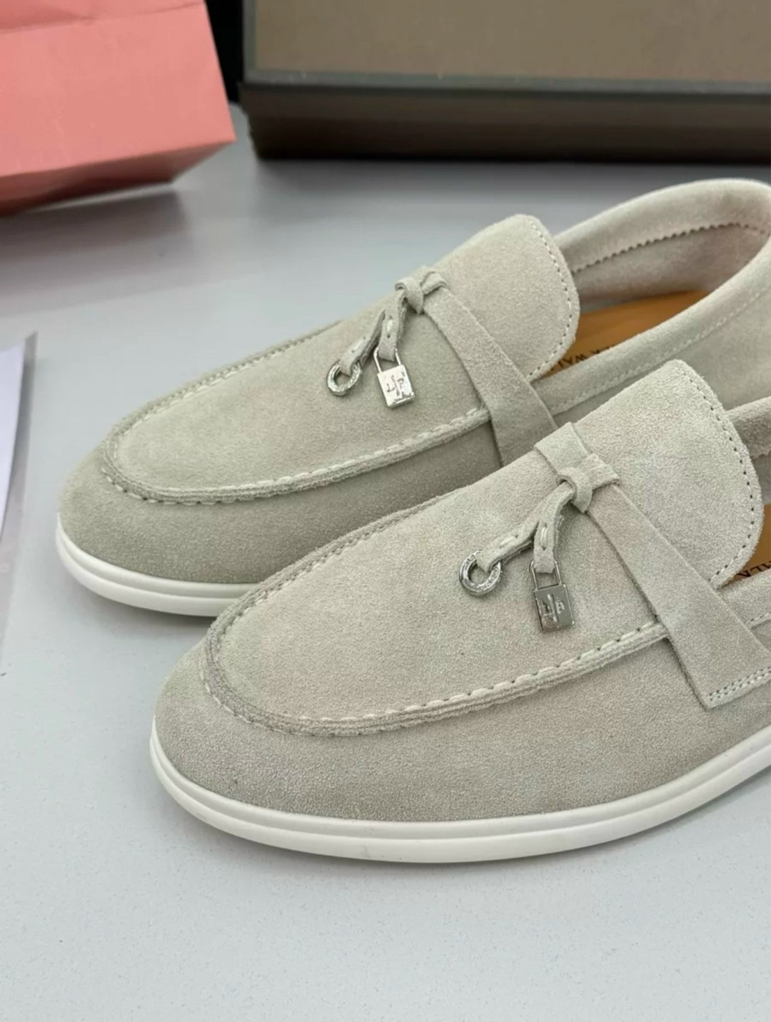 loro piana лоферы женские,лоферы loro piana,loro piana замшевые лоферы,,замшевые лоферы