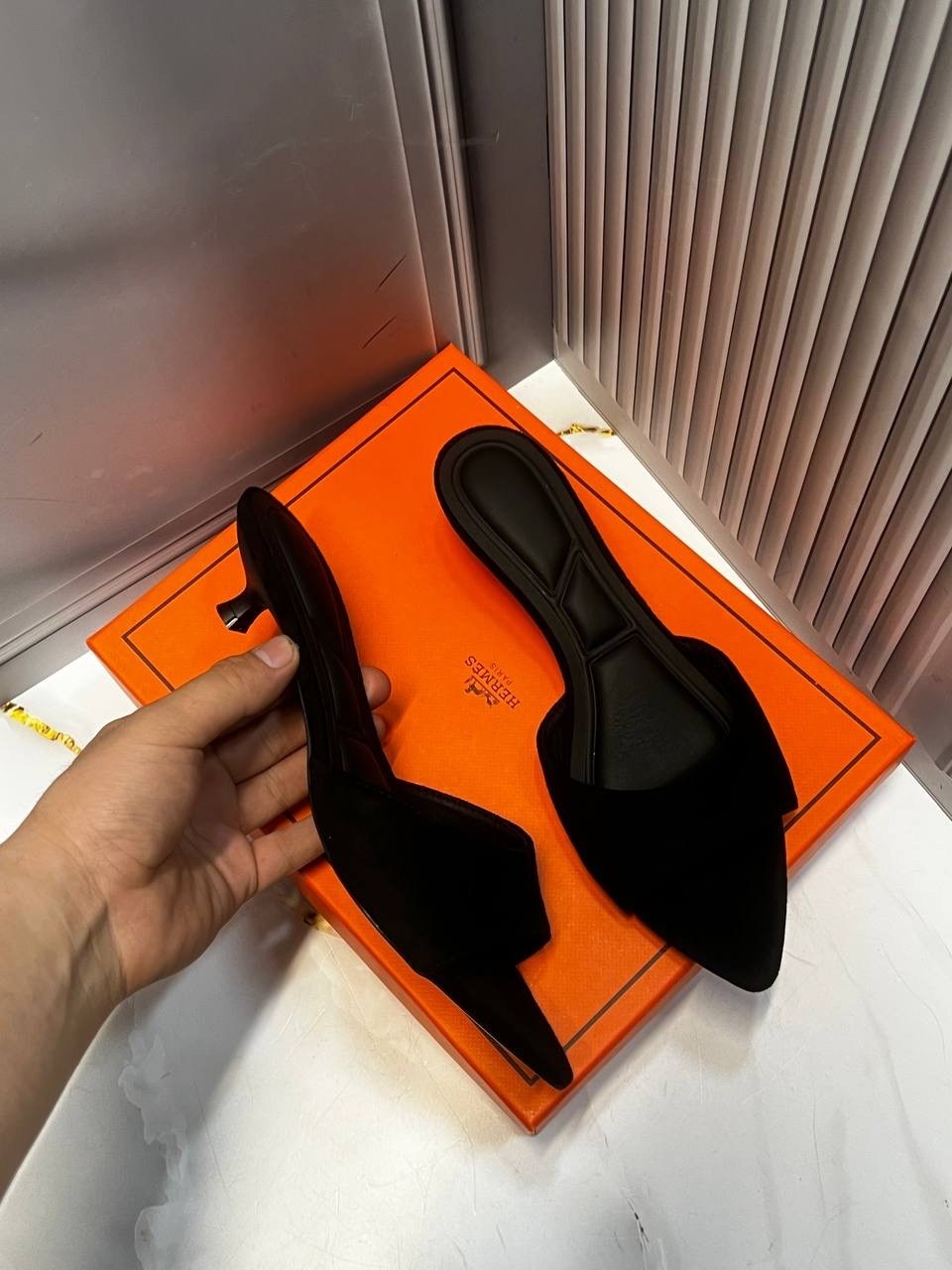 ,замшевые босоножки,босоножки hermes, женская,мюли женские