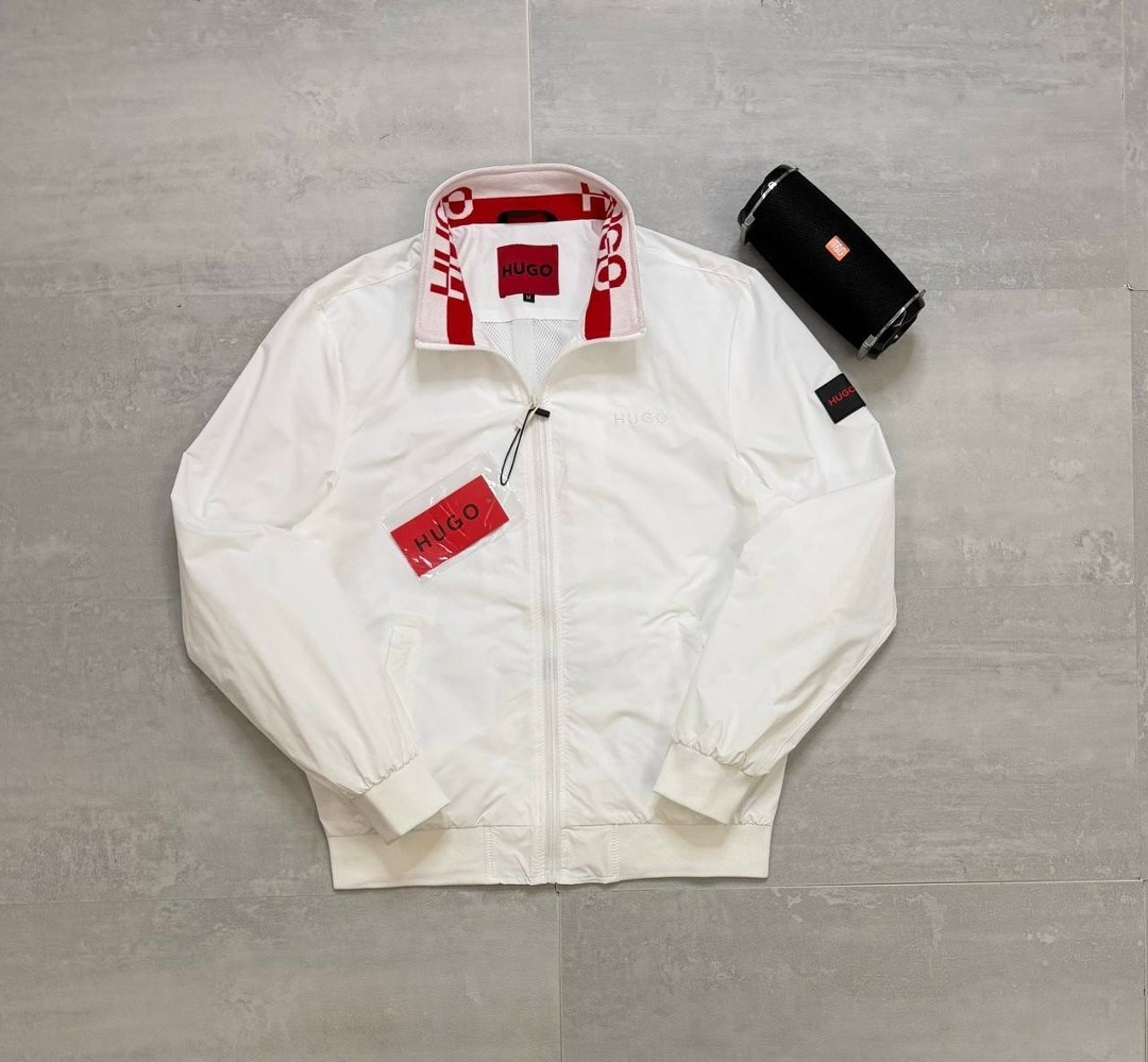 hugo boss куртка,мужская куртка hugo boss,hugo boss куртка демисезонная,бомбер хуго босс мужской,мужская ветровка hugo boss чёрного цвета