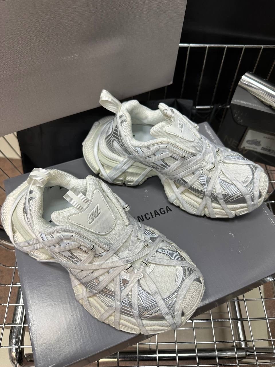 кроссовки баленсиага женские оригинал,кроссовки 3xl extreme lace массивные на шнуровке balenciaga,кроссовки balenciaga,баленсиага кроссовки 16 см подошва,кроссовки женские balenciaga