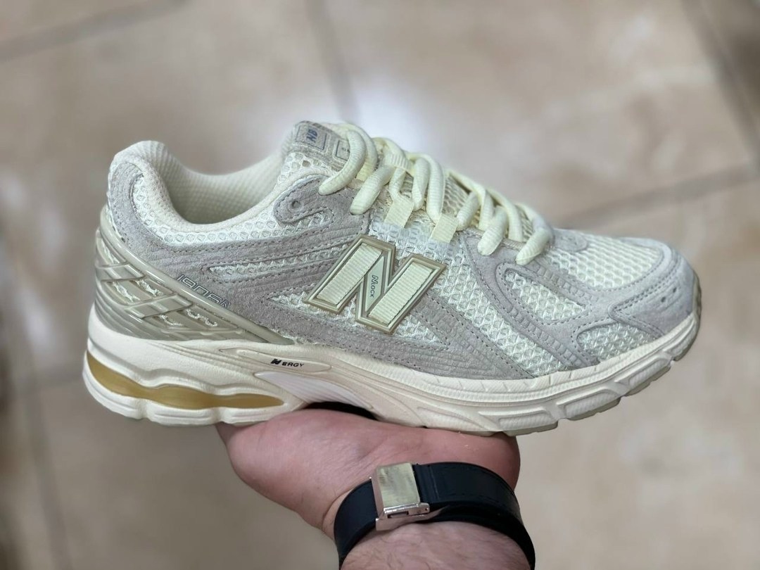 кроссовки adidas,кроссовки adidas marathon,кроссовки женские adidas,адидас марафон кроссовки,климакул адидас 2005 кроссовки