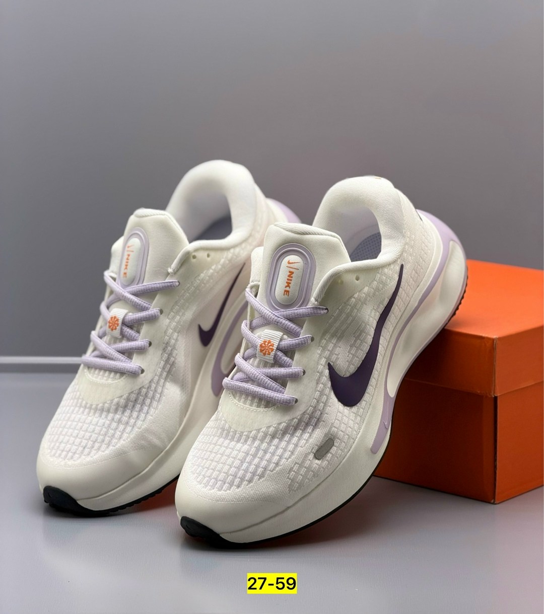 кроссовки женские nike,кроссовки nike,кроссовки,спортивная ,кроссовки женскиe