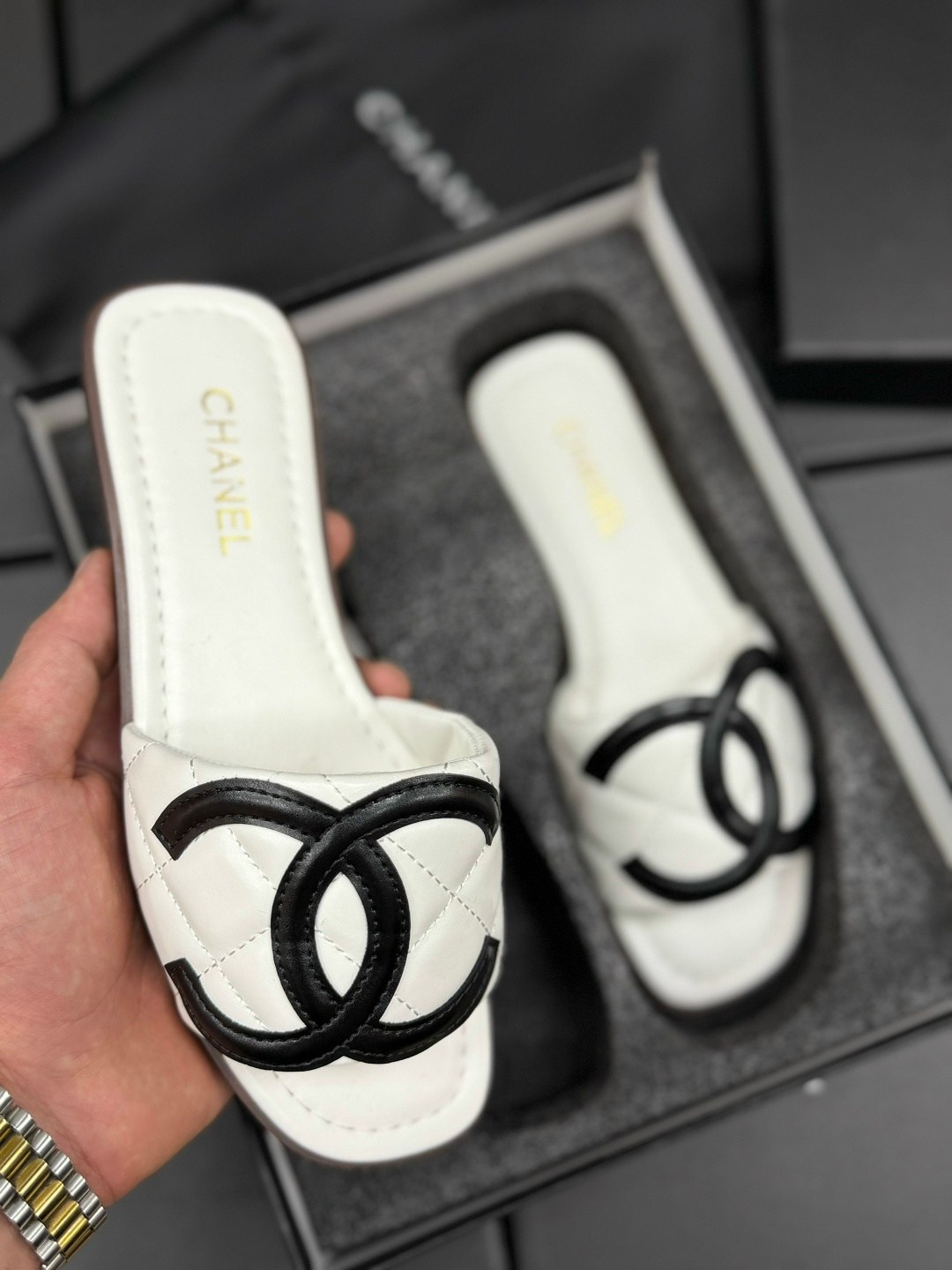 ,chanel slippers,шлепанцы chanel,тапочки шанель,шлепанцы женский chanel