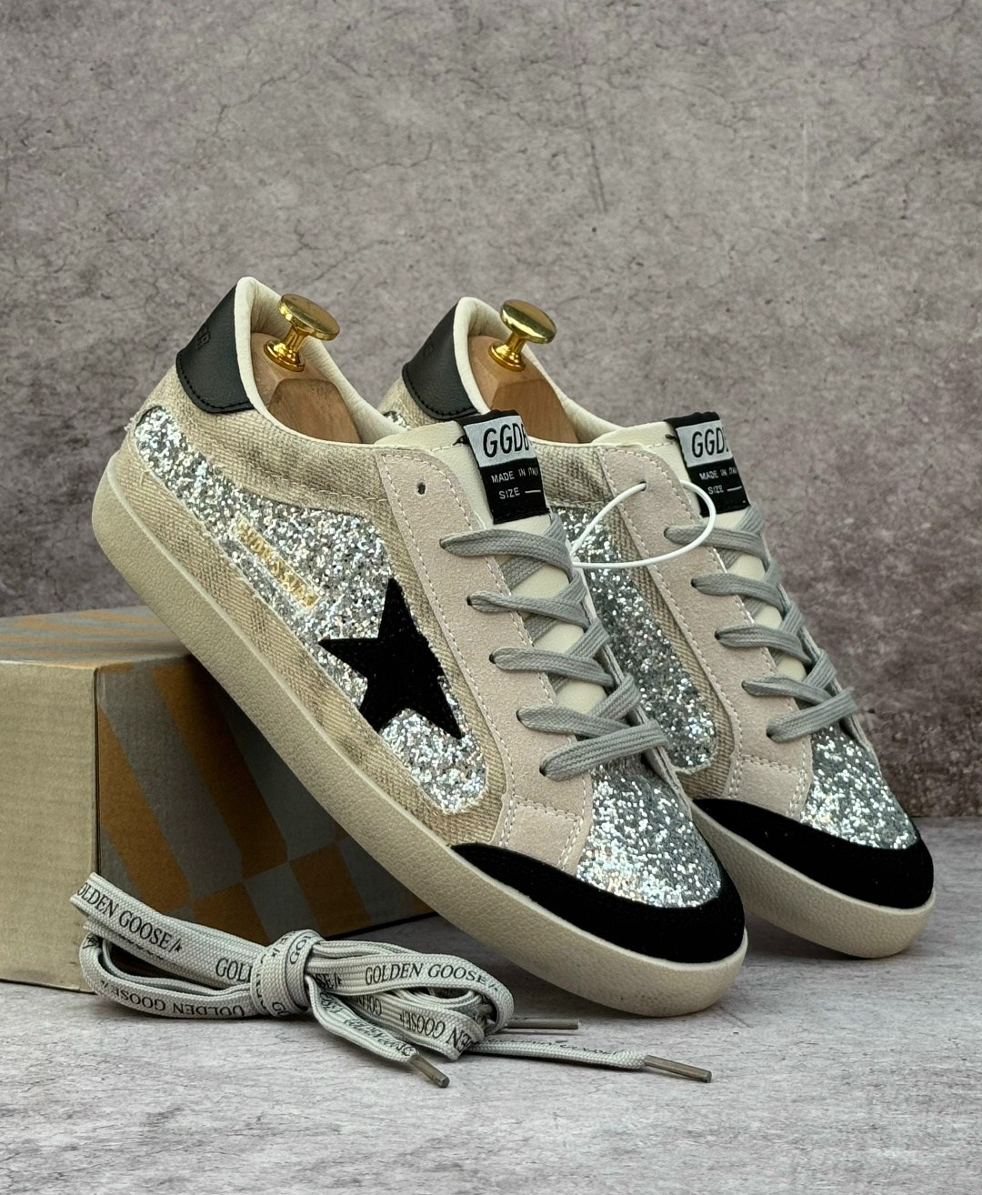 кеды golden goose,,golden goose кроссовки,кеды golden goose женские,кеды super-star с блестками golden goose черный