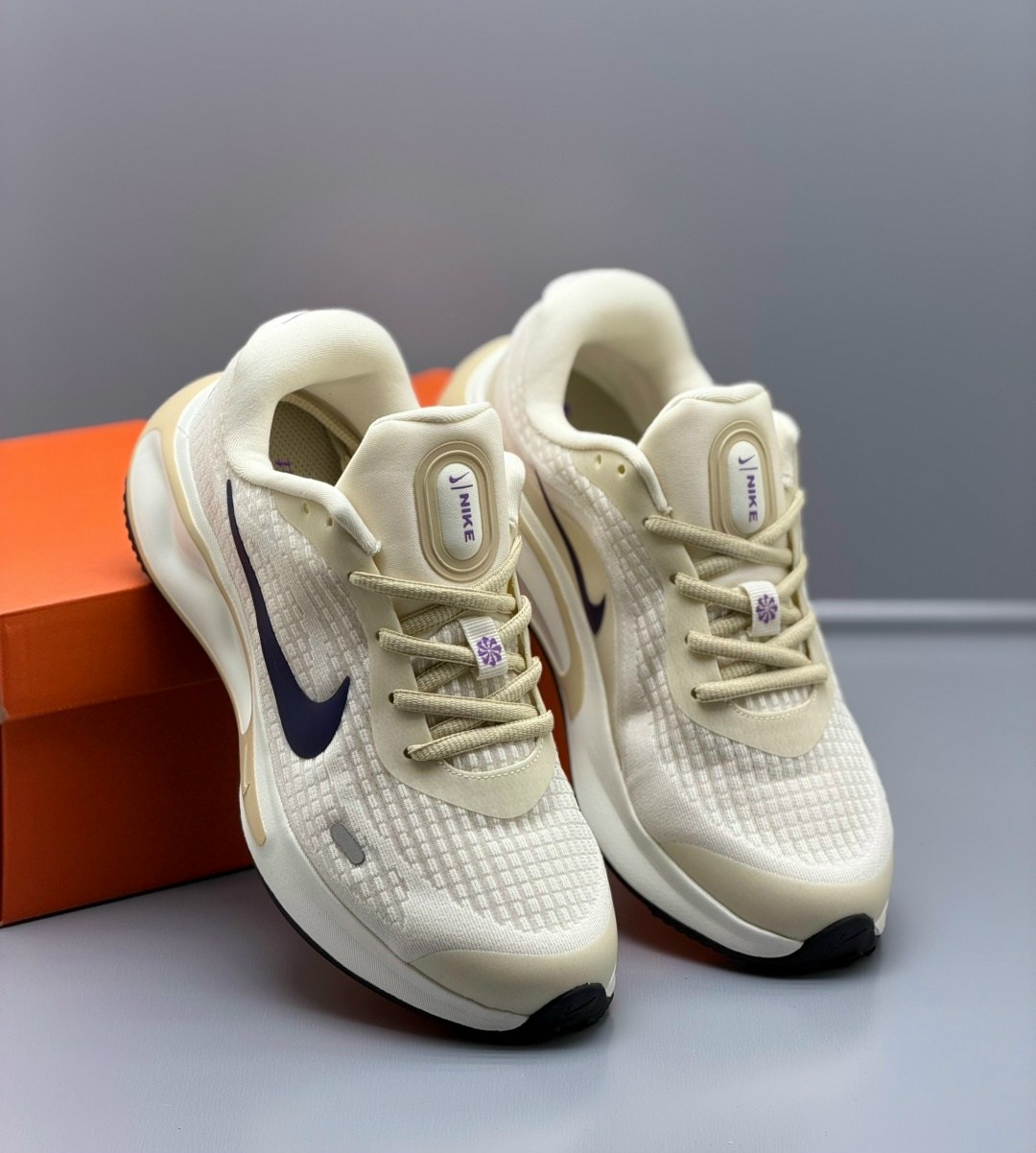 nike кроссовки,кроссовки,nike женские кроссовки,женские кроссовки,спортивная