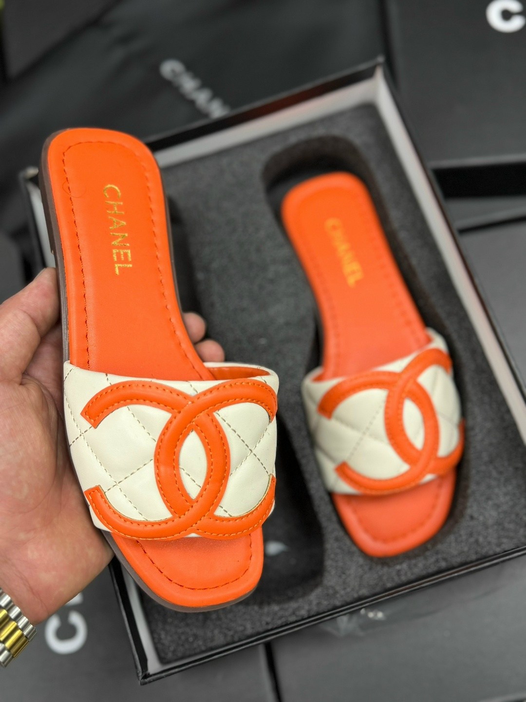 ,chanel slippers,шлепанцы chanel,тапочки шанель,шлепанцы женский chanel