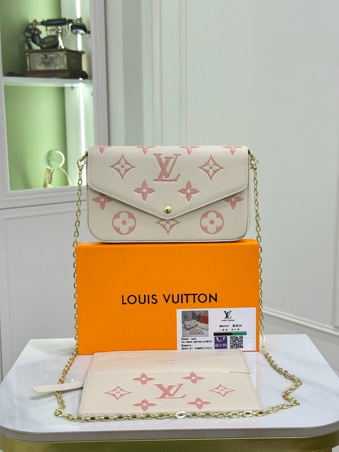 сумка на плечо louis vuitton,louis vuitton сумка,сумка-клатч louis vuitton pochette felicie,комплект сумка,клатч луи виттон