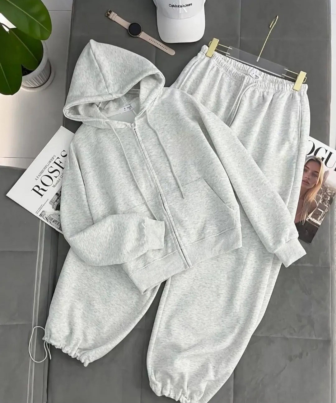 костюм спортивный с капюшоном оверсайз nazia shop коричневый,костюм спортивный с капюшоном оверсайз nazia shop,спортивный костюм,женский спортивный костюм трехнитка,костюм спортивный женский на флисе