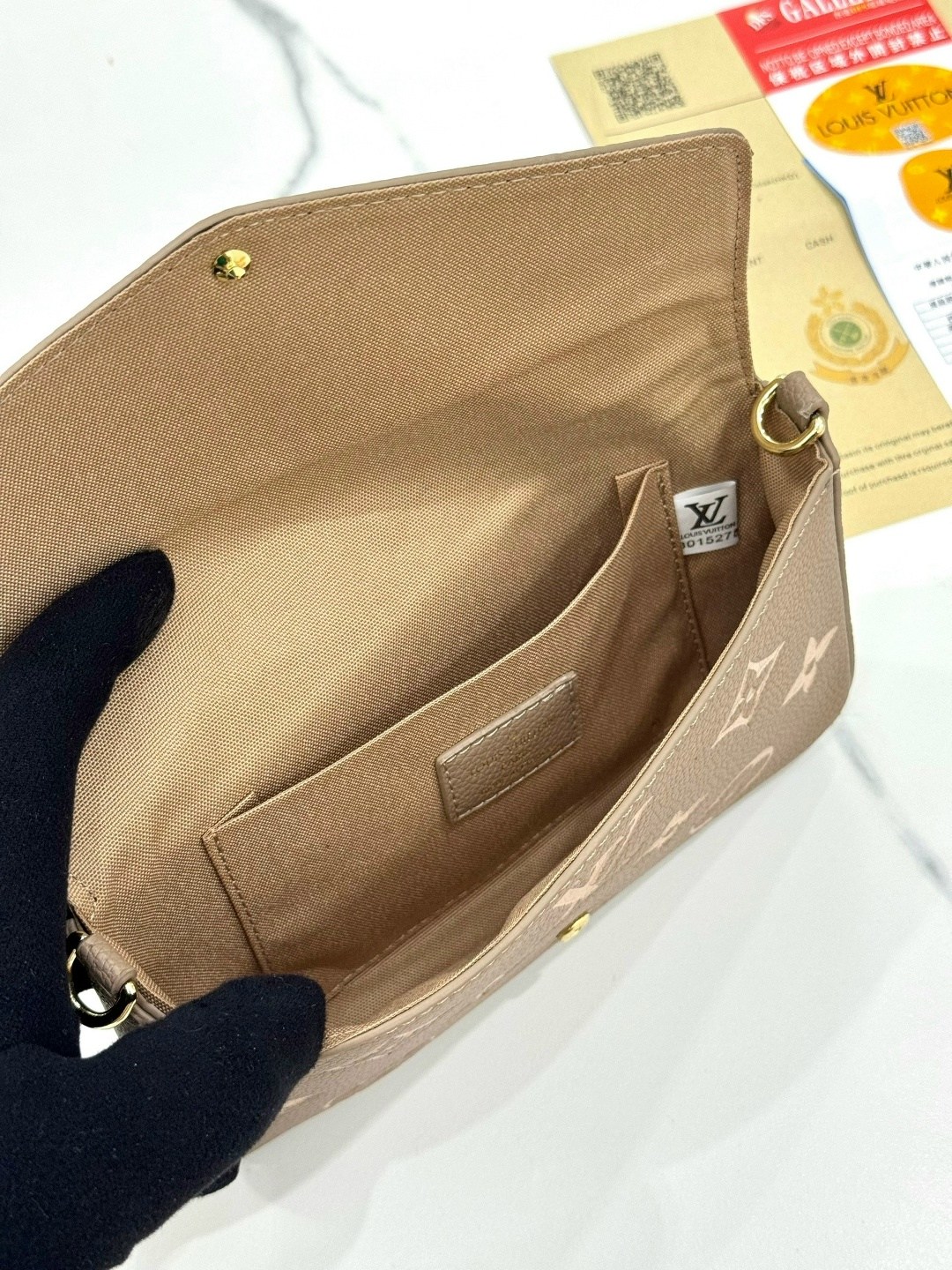 кошелёк луи витон белый,louis vuitton pochette,louis vuitton monogram,louis vuitton multi pochette,louis vuitton сумки