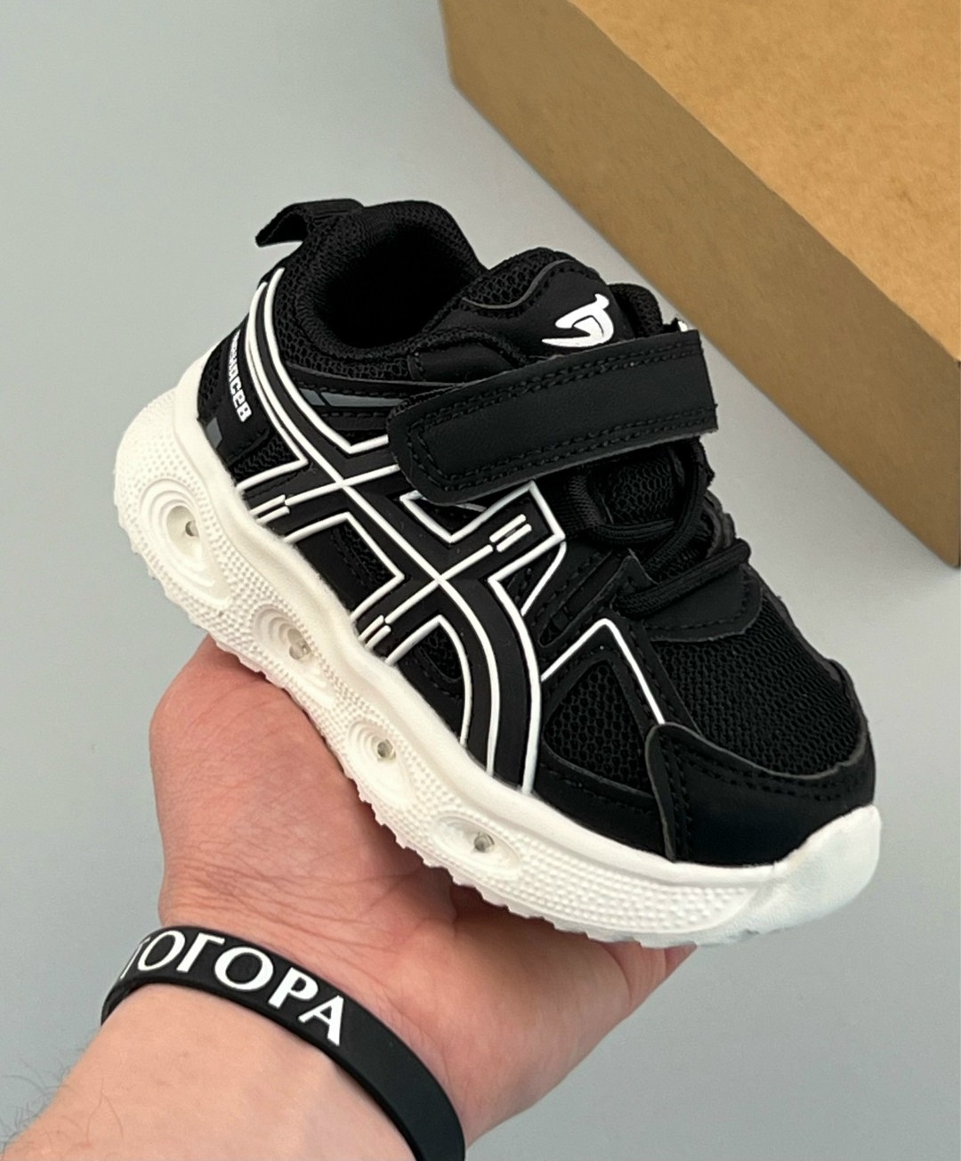 детские кроссовки,спортивная ,кроссовки asics,кроссовка,кроссовки