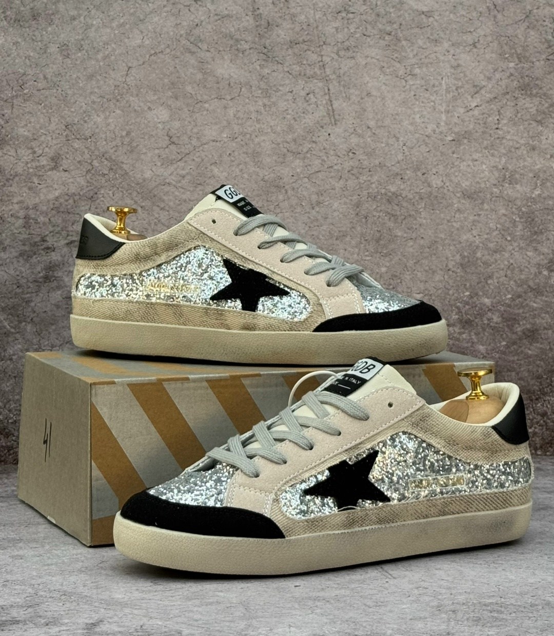 кеды golden goose,,golden goose кроссовки,кеды golden goose женские,кеды super-star с блестками golden goose черный