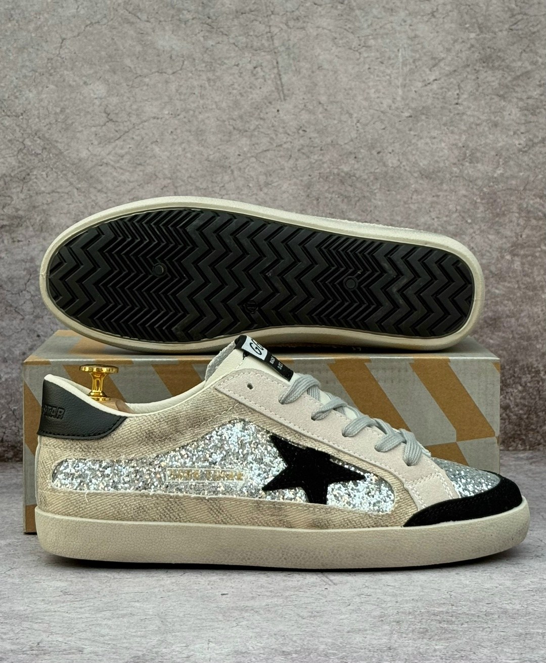 кеды golden goose,,golden goose кроссовки,кеды golden goose женские,кеды super-star с блестками golden goose черный