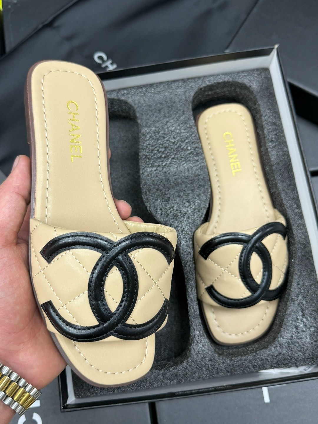 ,chanel slippers,шлепанцы chanel,тапочки шанель,шлепанцы женский chanel