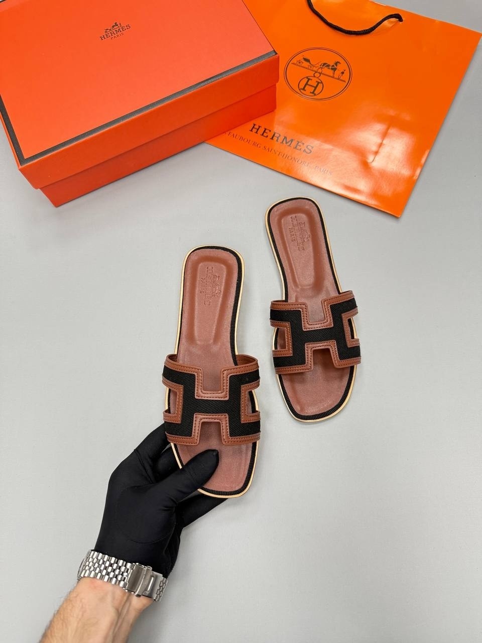 шлепанцы hermes,тапочки hermes,шлепки эрмес,шлепки hermes,шлепки гермес