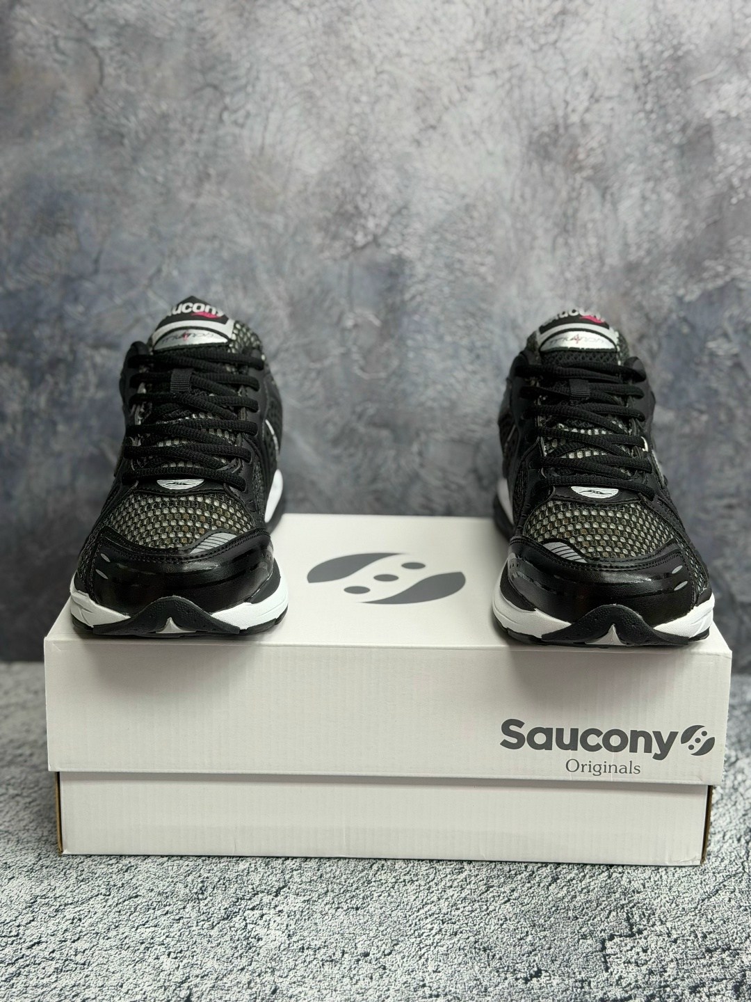 saucony progrid triumph 4,кроссовки saucony progrid triumph 4,saucony кроссовки,saucony triumph,saucony originals